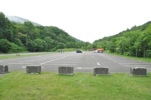 支笏湖第五駐車場です。右側が出艇場所です。